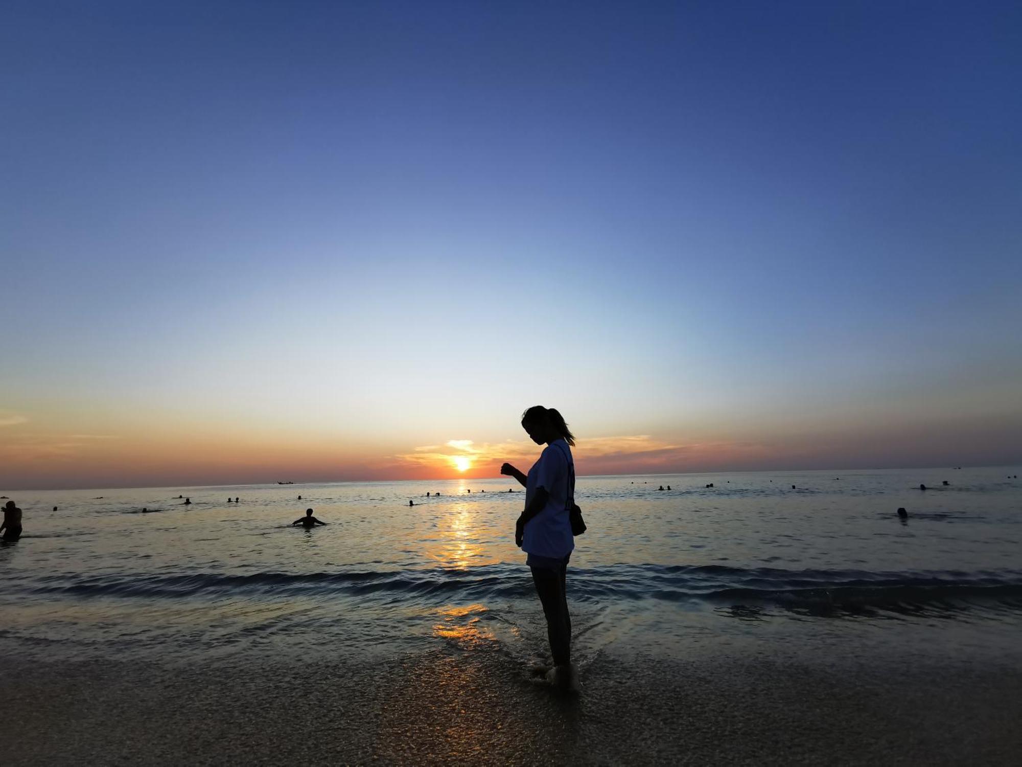 Отель Lanting Patong Экстерьер фото