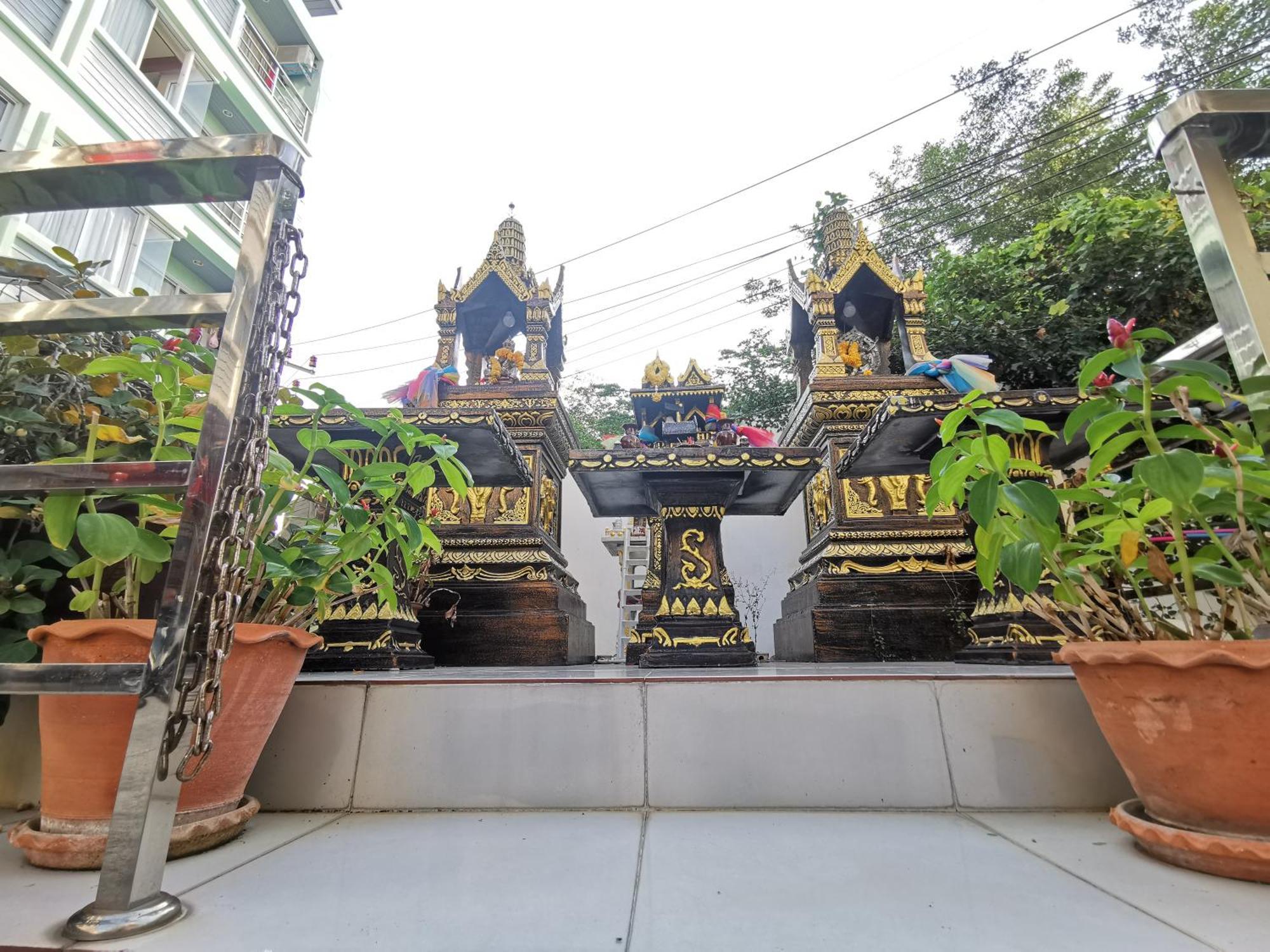 Отель Lanting Patong Экстерьер фото
